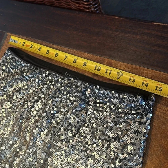 Gorgeous Venus sequin ombré skirt Size Medium EUC - Picture 5 of 8